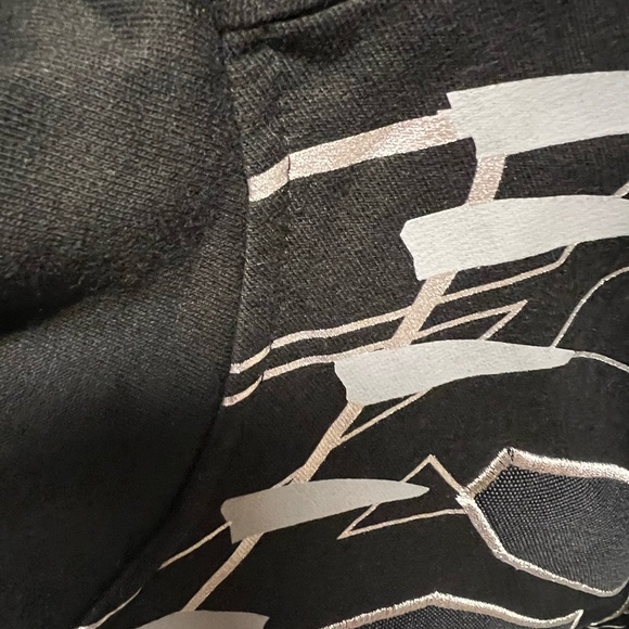 Bioworld Blank Panther Zip-up Sweater Size M - Picture 3 of 6